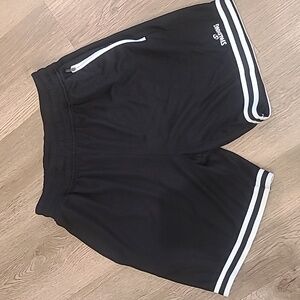 Spalding Like New Boys/Girls Small Shorts